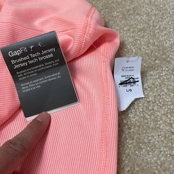 Nwt GapFit Brushed Tech Jersey Peach Biker Shorts Sz Large - Picture 6 of 7